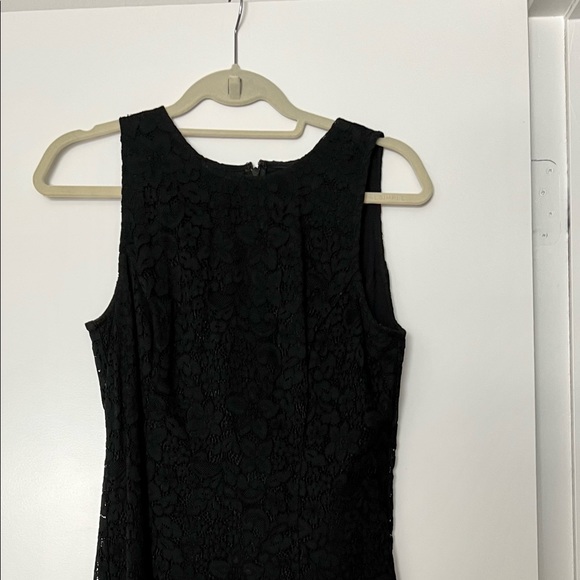 Black lace Ann Taylor a line dress - Picture 5 of 7